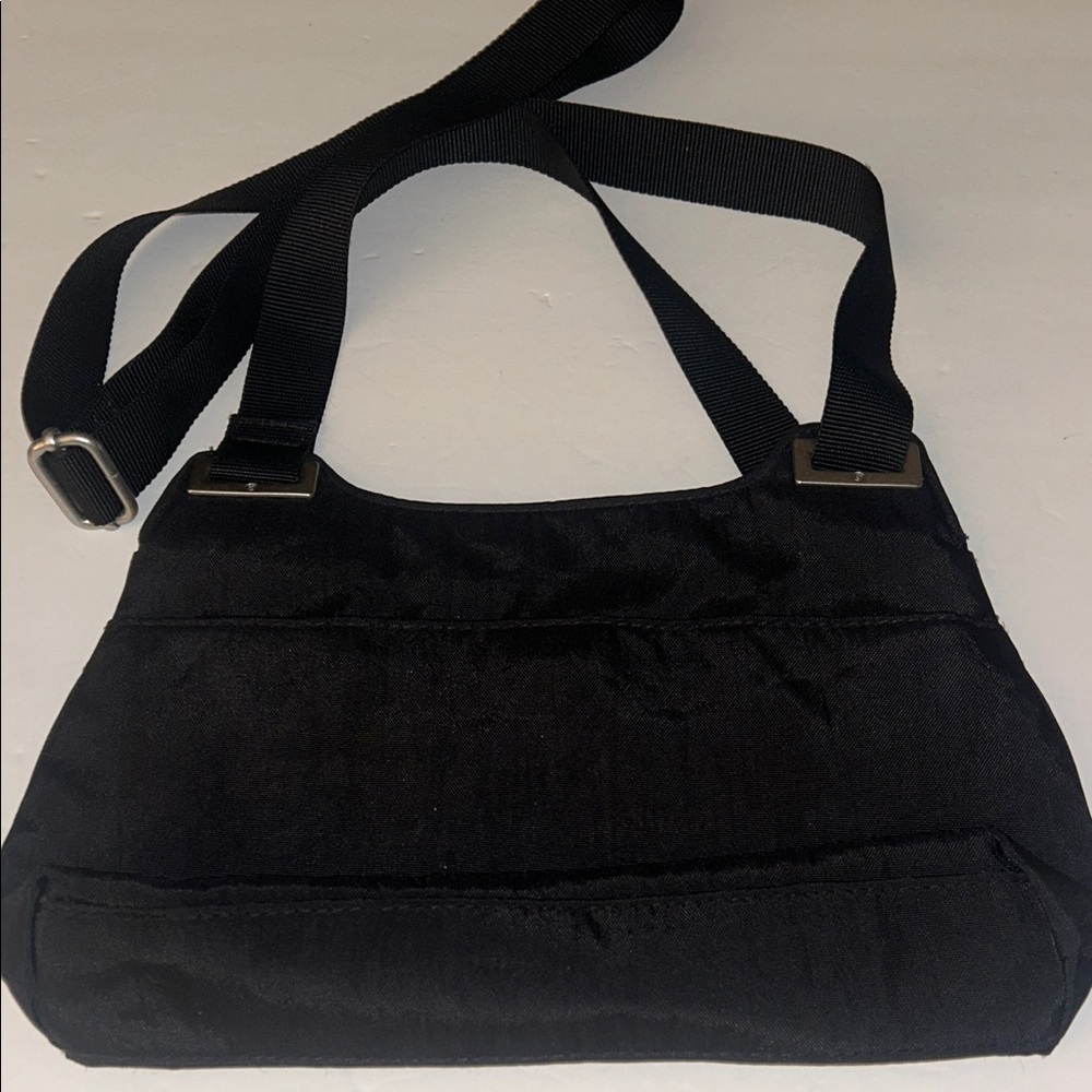 Baggallini Sleek Black Crossbody RFID  Bag - Picture 3 of 3
